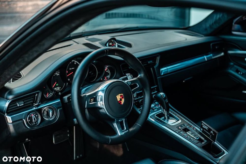 Porsche 911 Turbo - 29