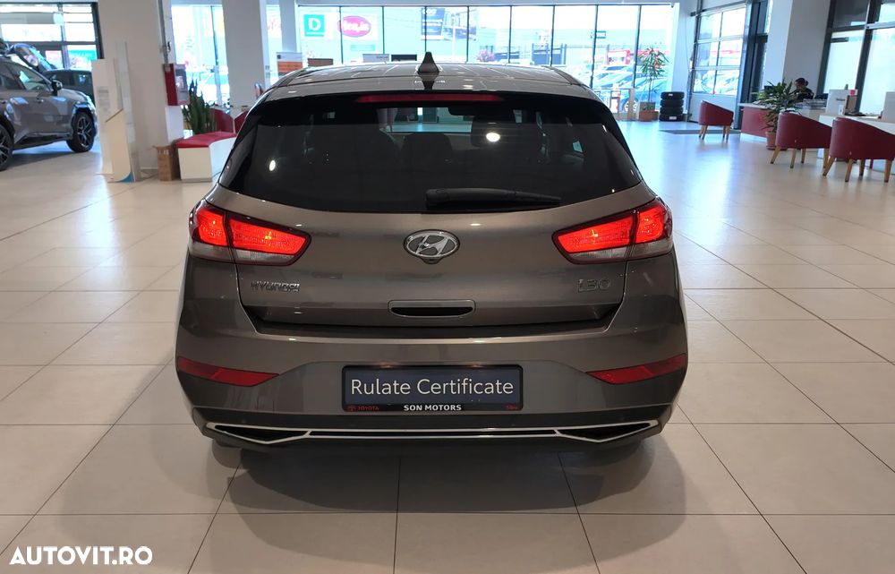 Hyundai i30 1.5 110CP M/T Highway - 7