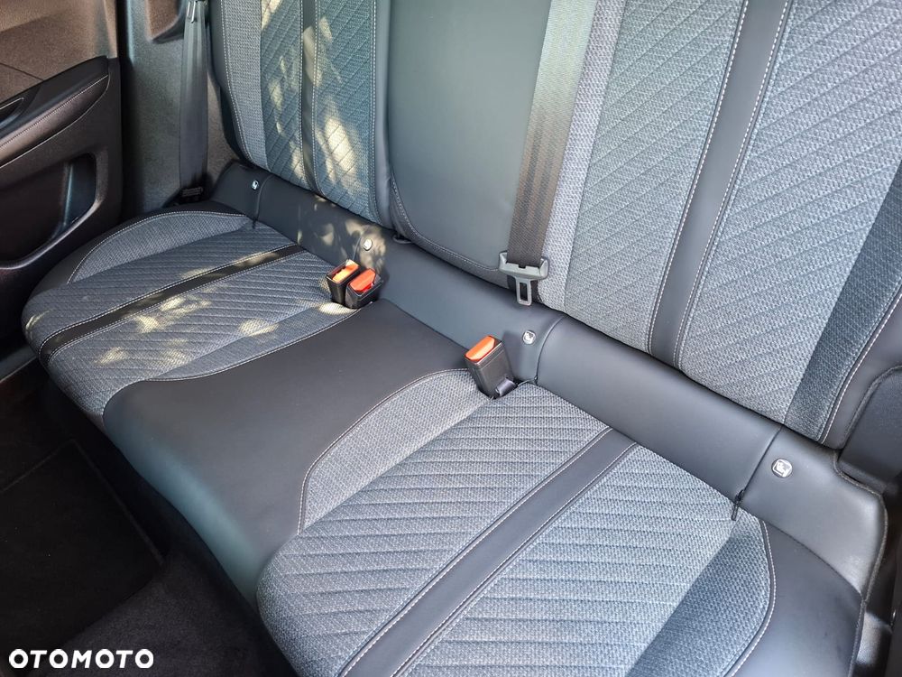 Peugeot 2008 PureTech 100 Active S&S BVM6 - 27