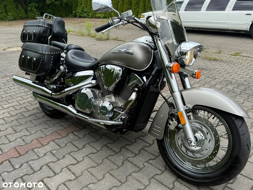 Honda VTX - 23
