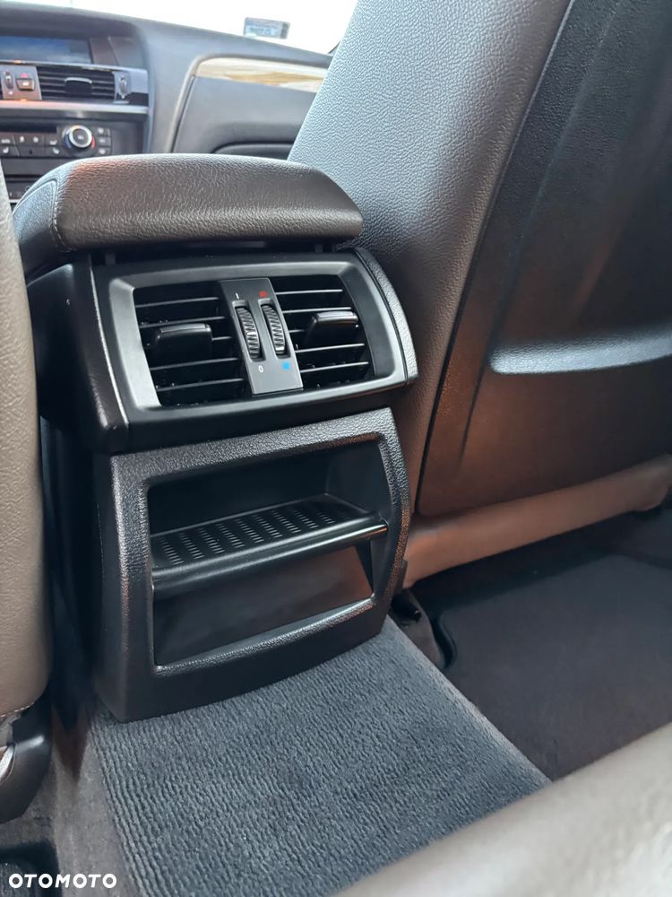 BMW X3 xDrive20d - 21