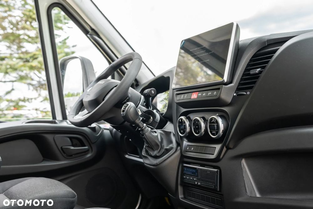 Iveco Daily 70C18HA8 - 24