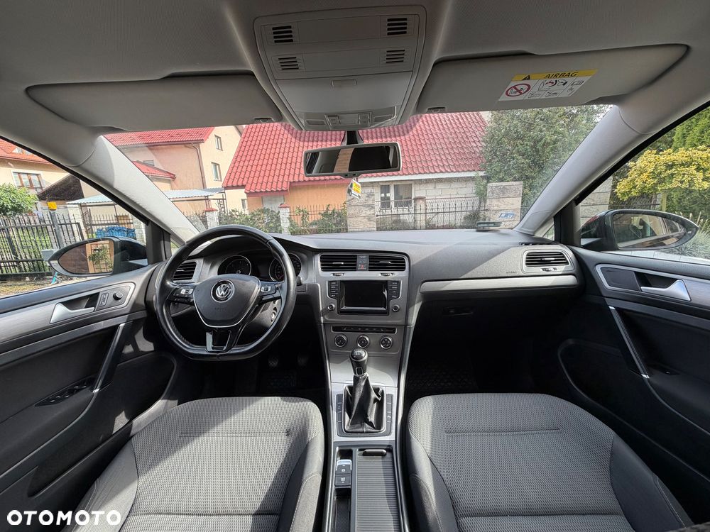Volkswagen Golf 1.6 TDI BMT Comfortline - 18