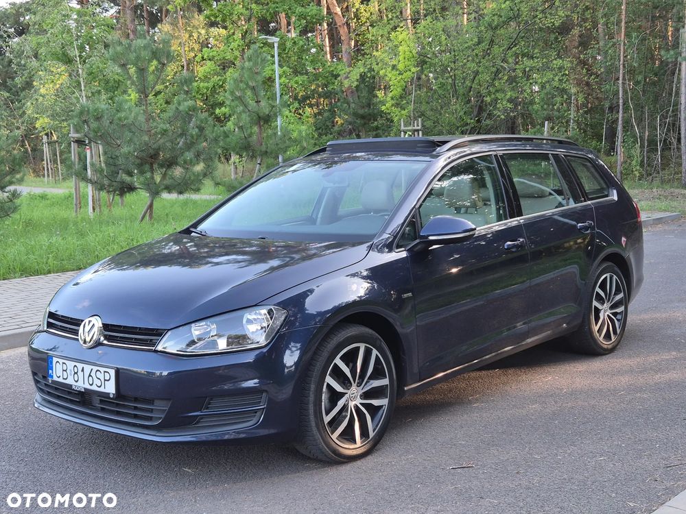 Volkswagen Golf - 10