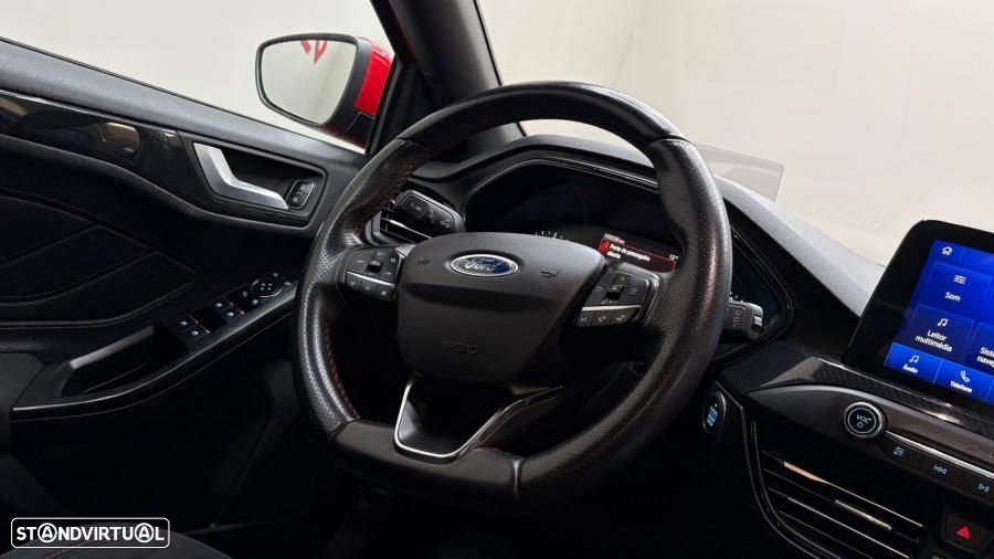 Ford Focus 1.5 TDCi ECOBlue ST-Line - 12