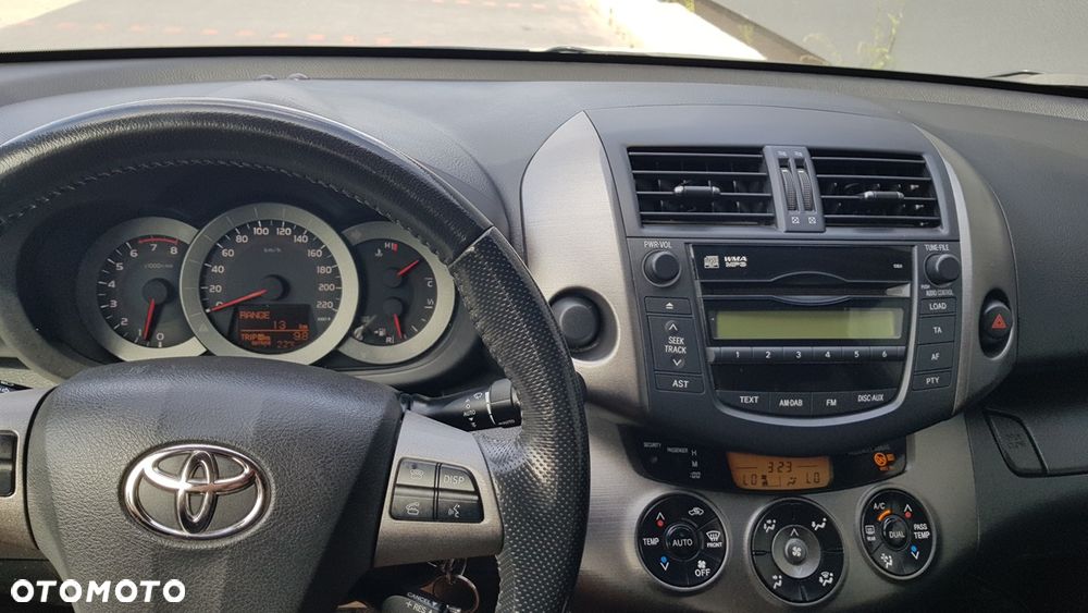 Toyota RAV4 - 37