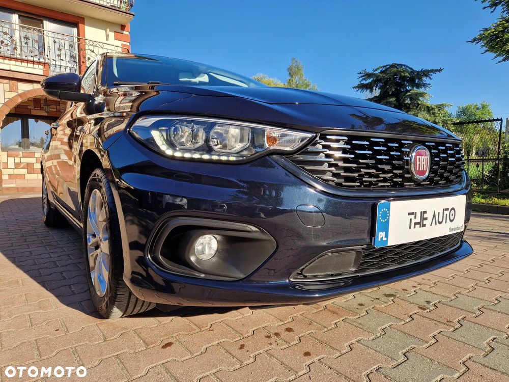 Fiat Tipo 1.4 16v Lounge EU6d - 12