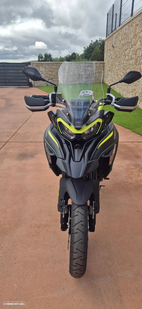 Benelli TRK 702 X - 2