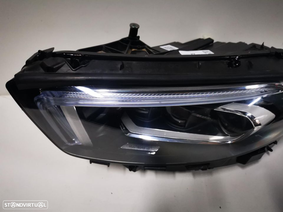 MERCEDES CLASSE A W177 FAROL ESQUERDO - FF199 - 10