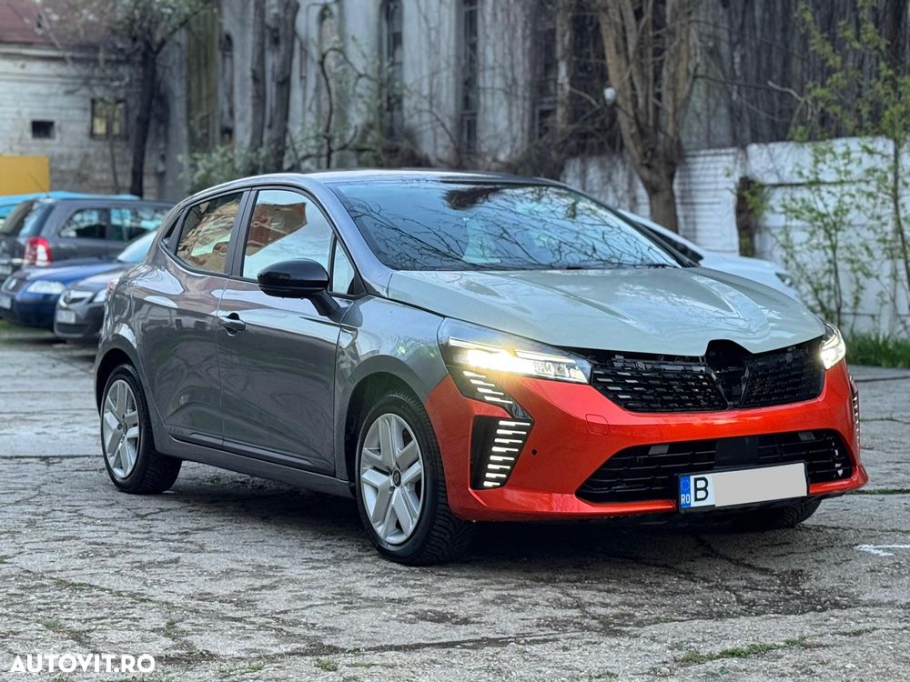 Renault Clio V E-Tech 145 Techno - 1