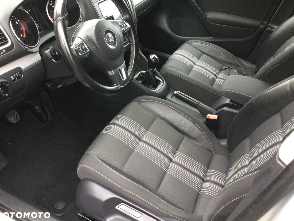 Volkswagen Golf 1.4 TSI MATCH - 10