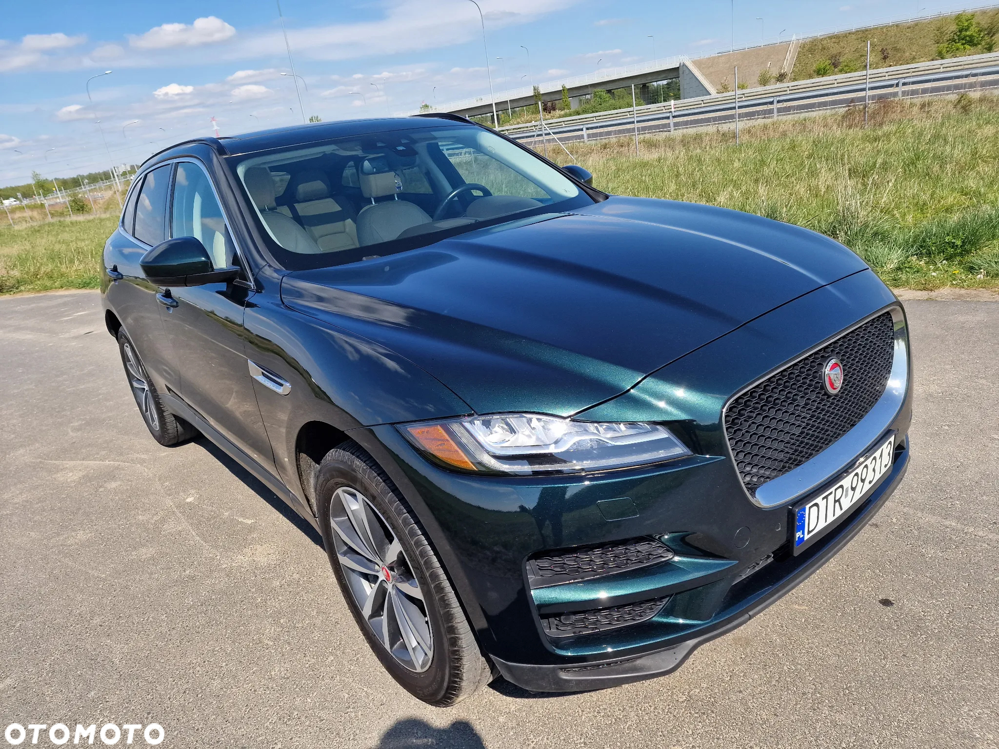 Jaguar F-Pace 35t AWD Prestige - 9