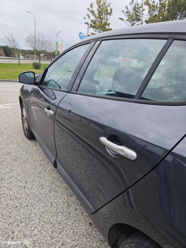 Renault Mégane 1.5 dCi Dynamique - 7