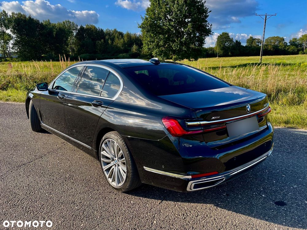 BMW Seria 7 740d xDrive - 11