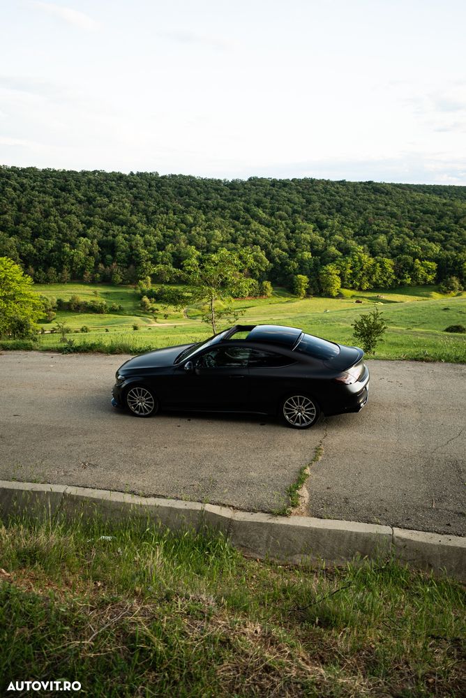 Mercedes-Benz C 300 9G-TRONIC AMG Line Plus - 3
