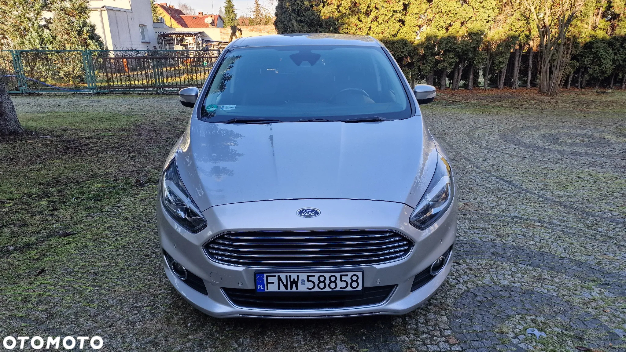 Ford S-Max - 16