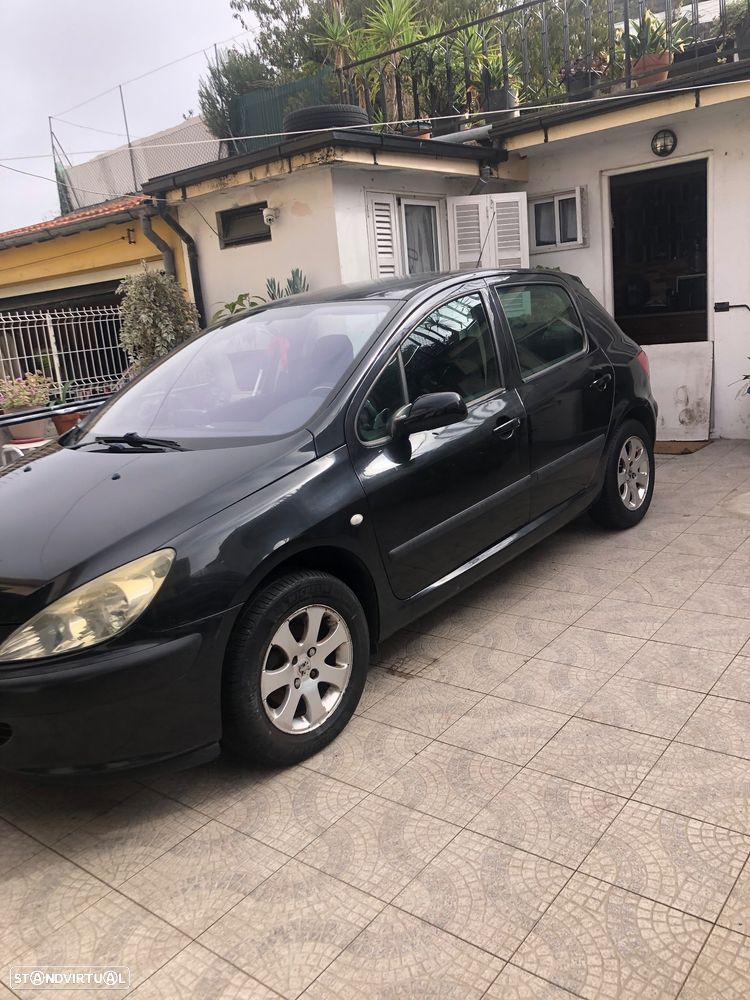 Peugeot 307 - 1