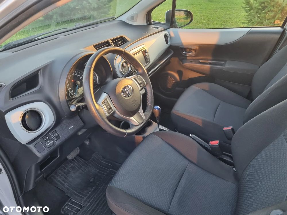 Toyota Yaris 1.5 VVT-i - 10