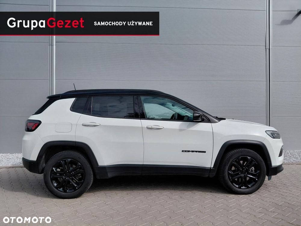 Jeep Compass - 4