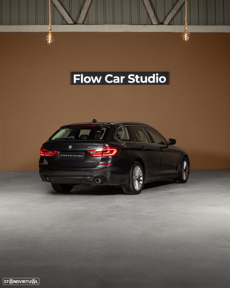 BMW 525 d Line Luxury Auto - 2