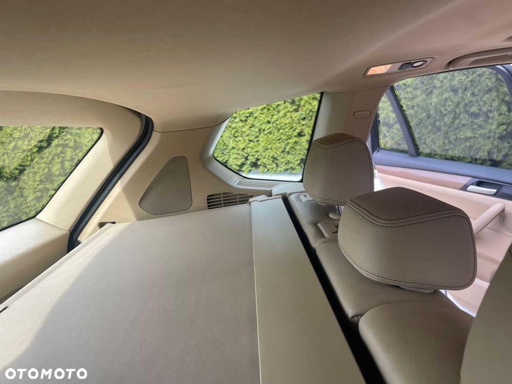 BMW X3 28i xDrive - 29