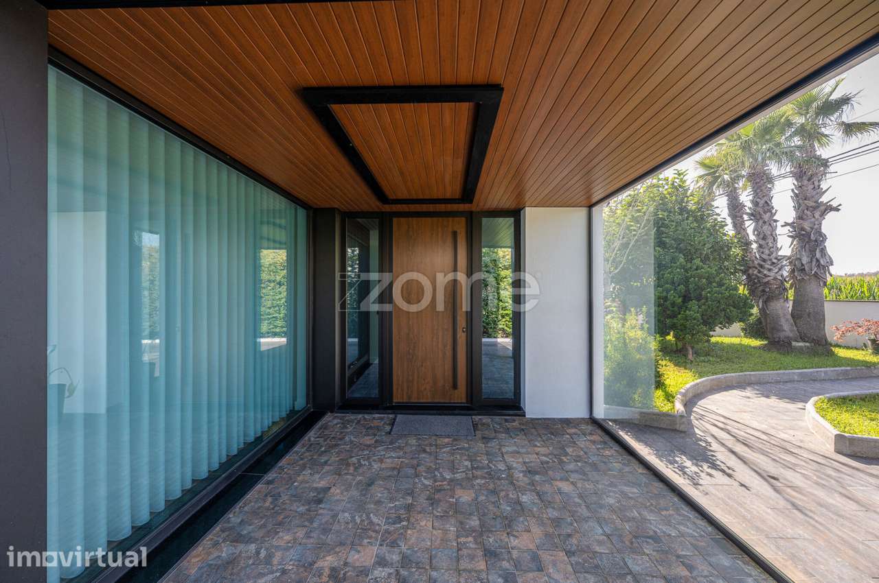 Moradia Térrea de Luxo c/ Master Suite e Jardim, São João de Ovar - Grande imagem: 3/60