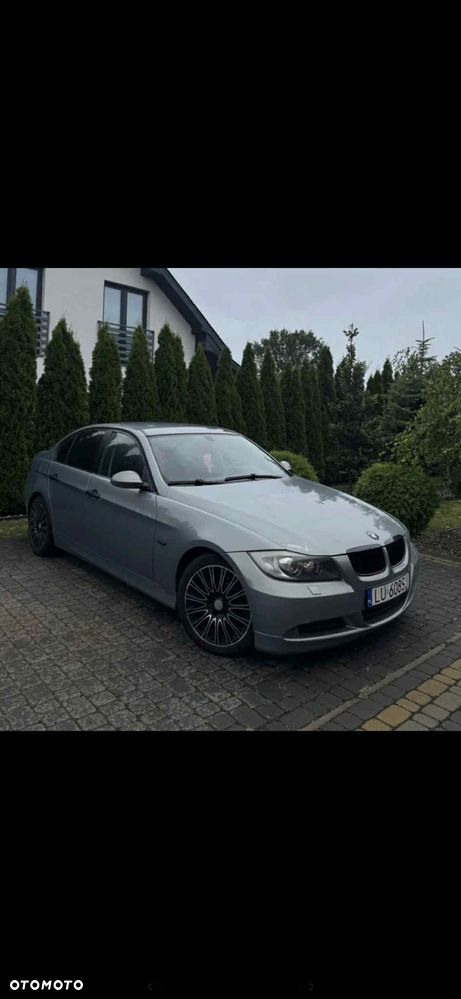 BMW Seria 3 318i - 1