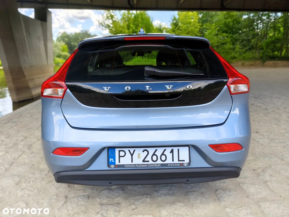 Volvo V40 T2 Drive-E Momentum - 12