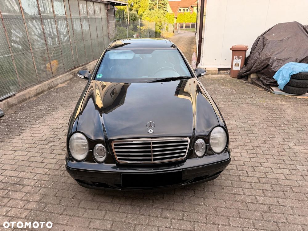 Mercedes-Benz CLK - 9