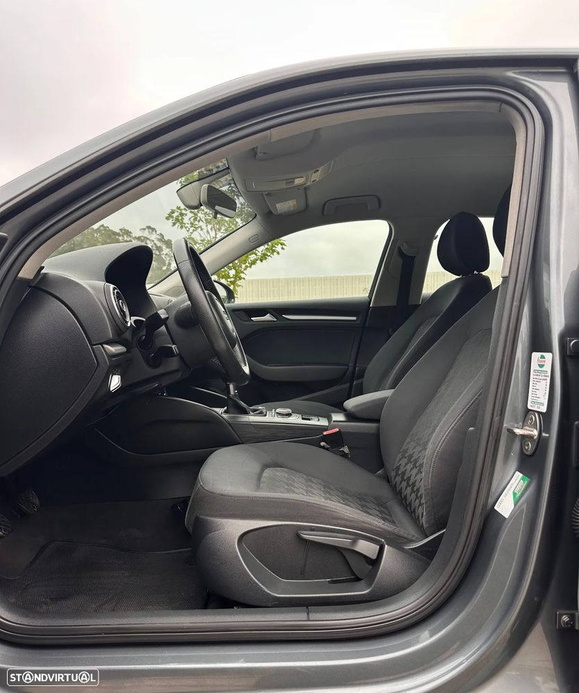 Audi A3 1.6 TDI Advance Ultra - 13