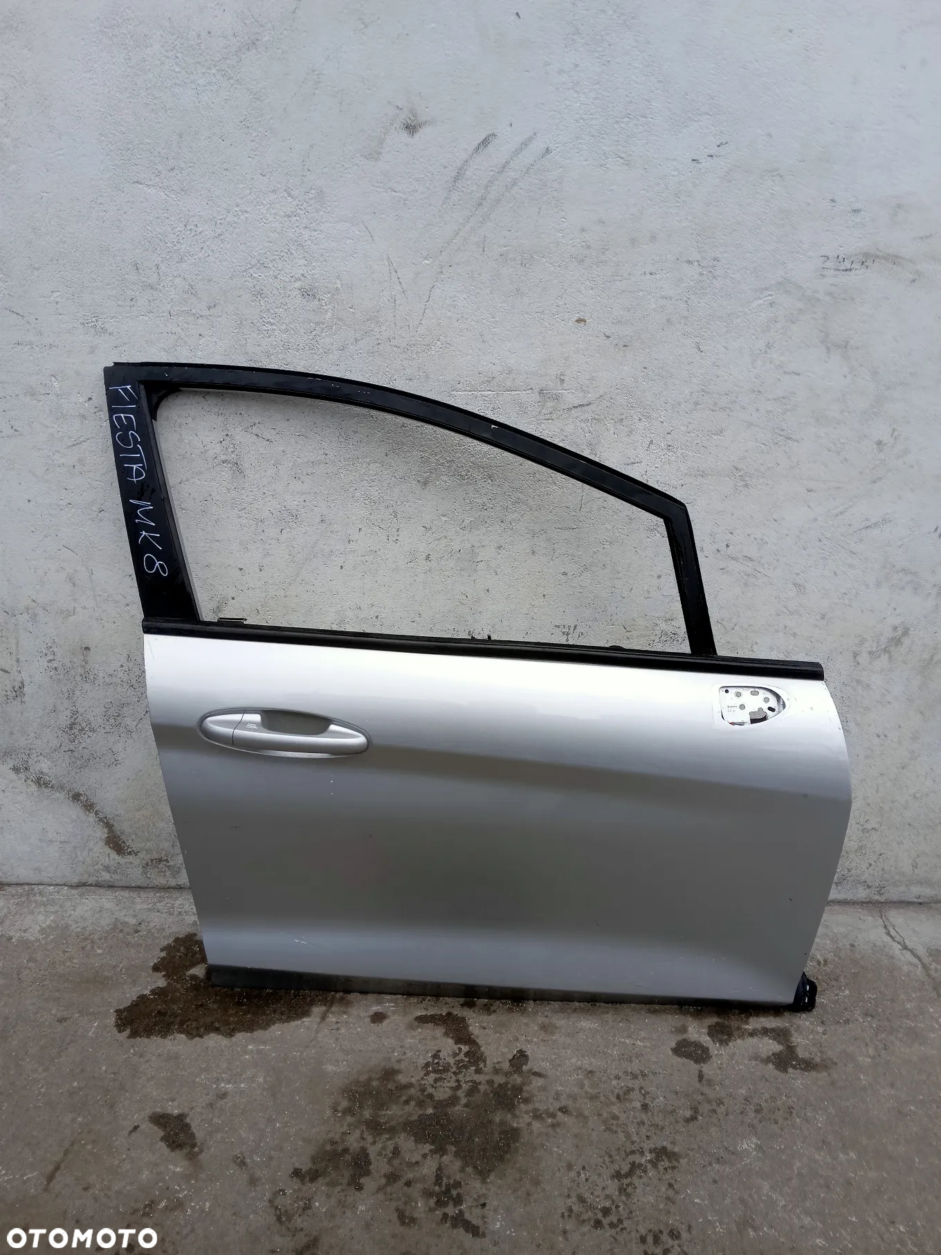 FORD FIESTA MK8 -DRZWI PRZEDNIE PRZÓD - 14