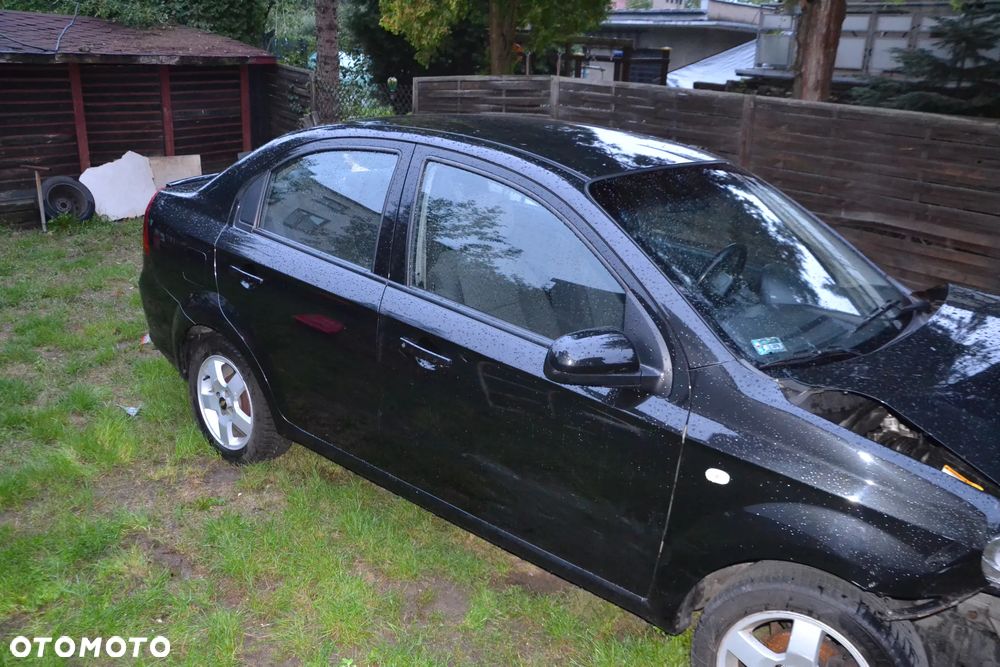 Chevrolet Aveo - 2