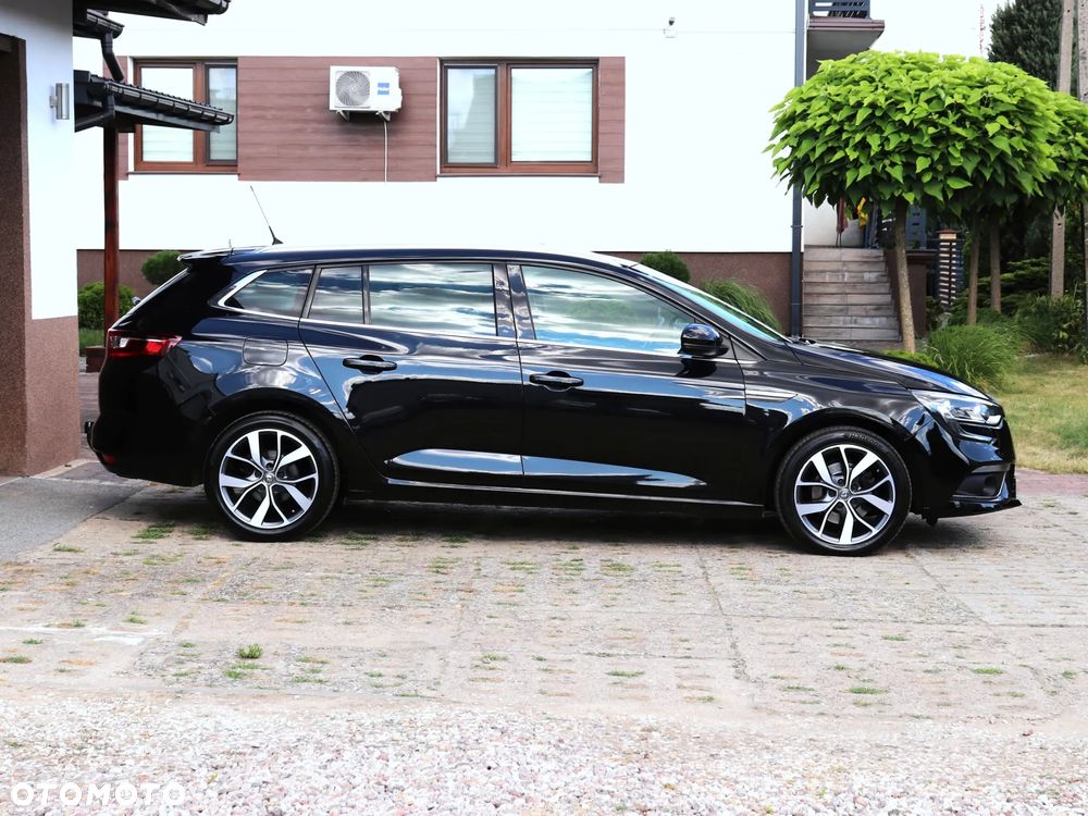 Renault Megane ENERGY dCi 130 BOSE EDITION - 16