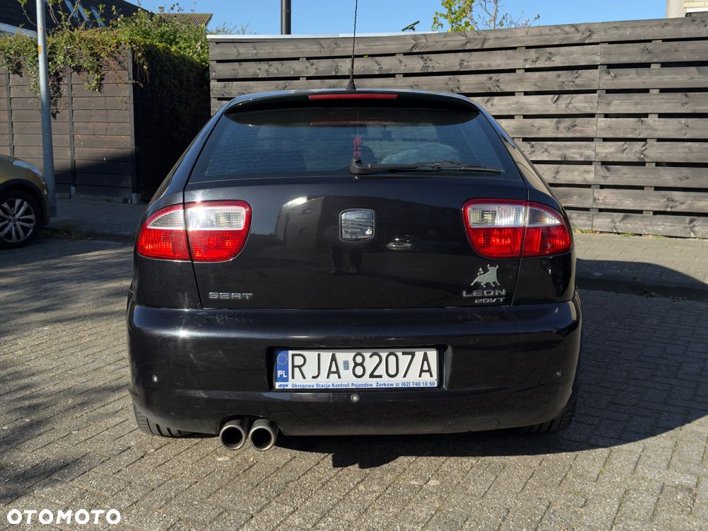 Seat Leon 1.8 T Top Sport - 5