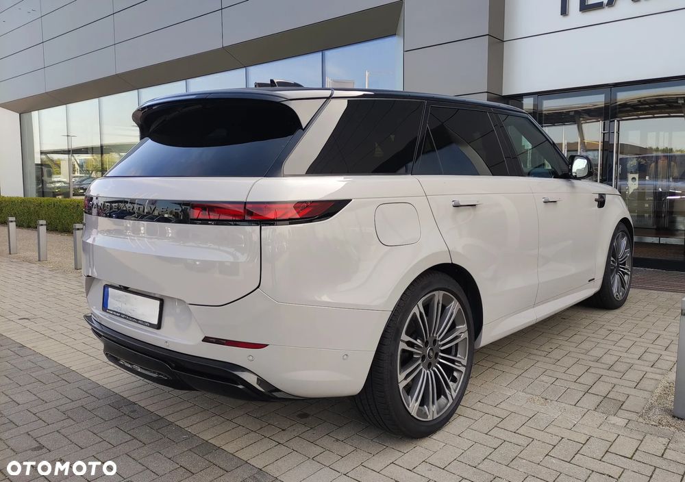 Land Rover Range Rover Sport - 11