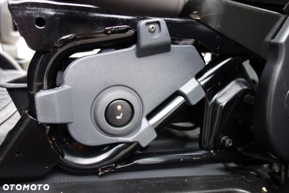 Peugeot Boxer 2.2 Bluehdi  165 KM Doka 7 Osobowa Klima Webasto - 23