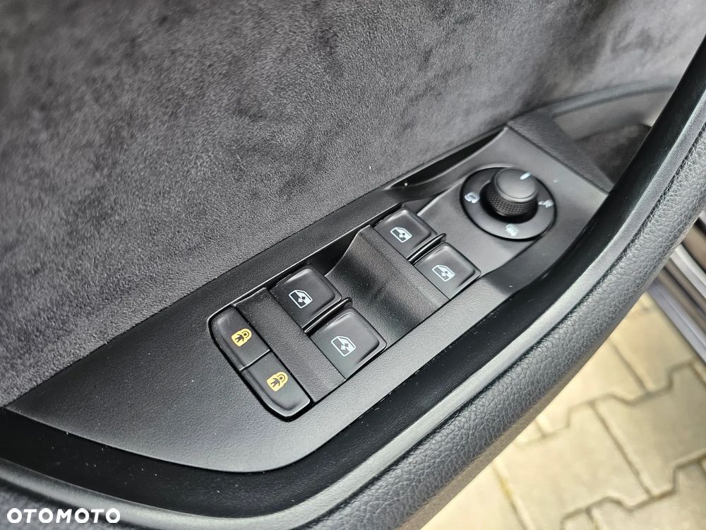 Skoda Superb 2.0 TDI 4x4 DSG SportLine - 31