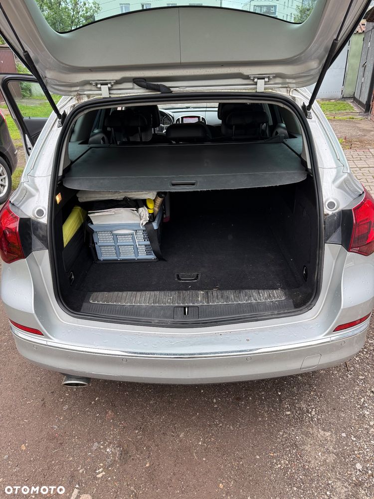 Opel Astra 1.4 Turbo Cosmo - 12