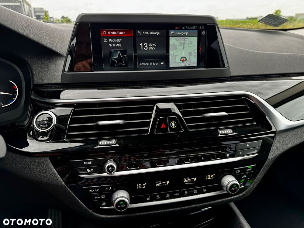 BMW Seria 5 518d Sport Line - 25