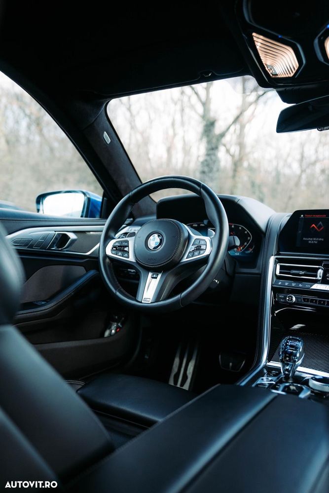 BMW M8 M850i xDrive AT - 17