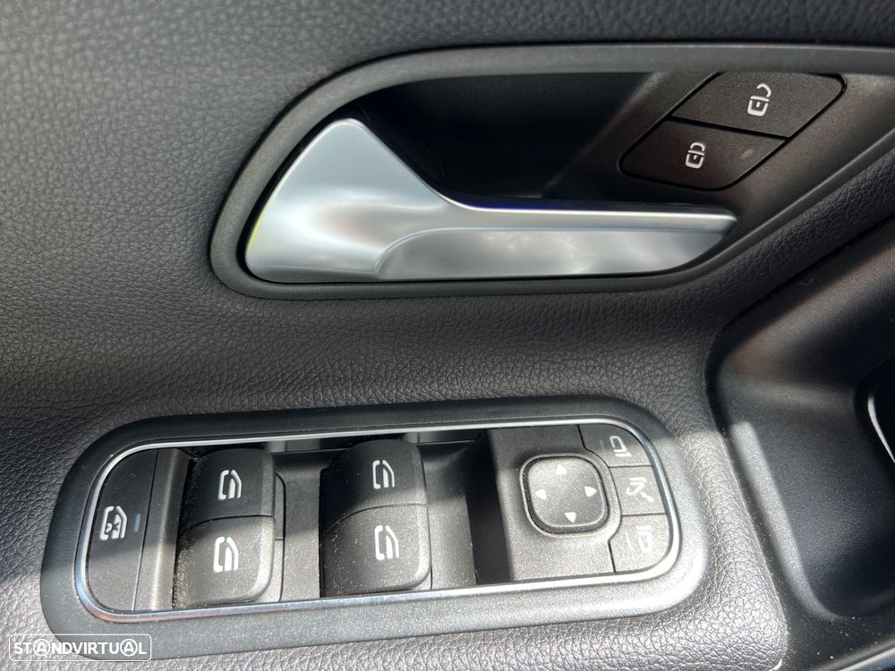 Mercedes-Benz A 180 d 7G-DCT Progressive - 36