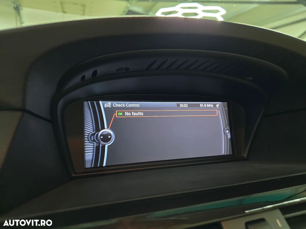 BMW Seria 5 520d Aut. Edition Fleet Exclusive - 29