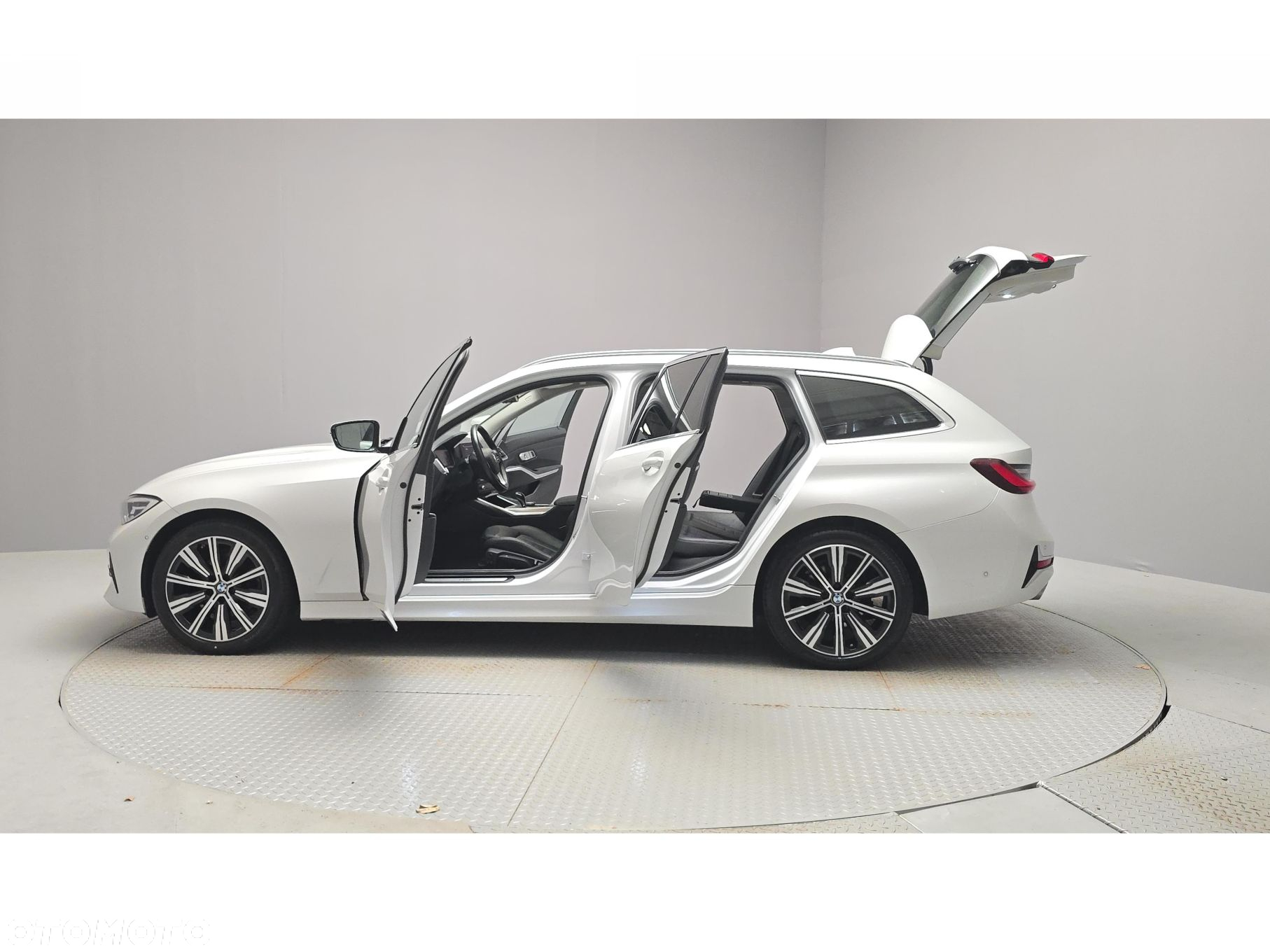 BMW Seria 3 320d xDrive Luxury Line - 14