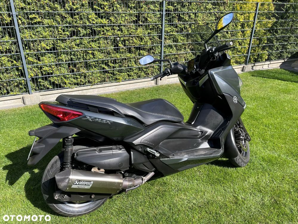 Yamaha X-max - 4