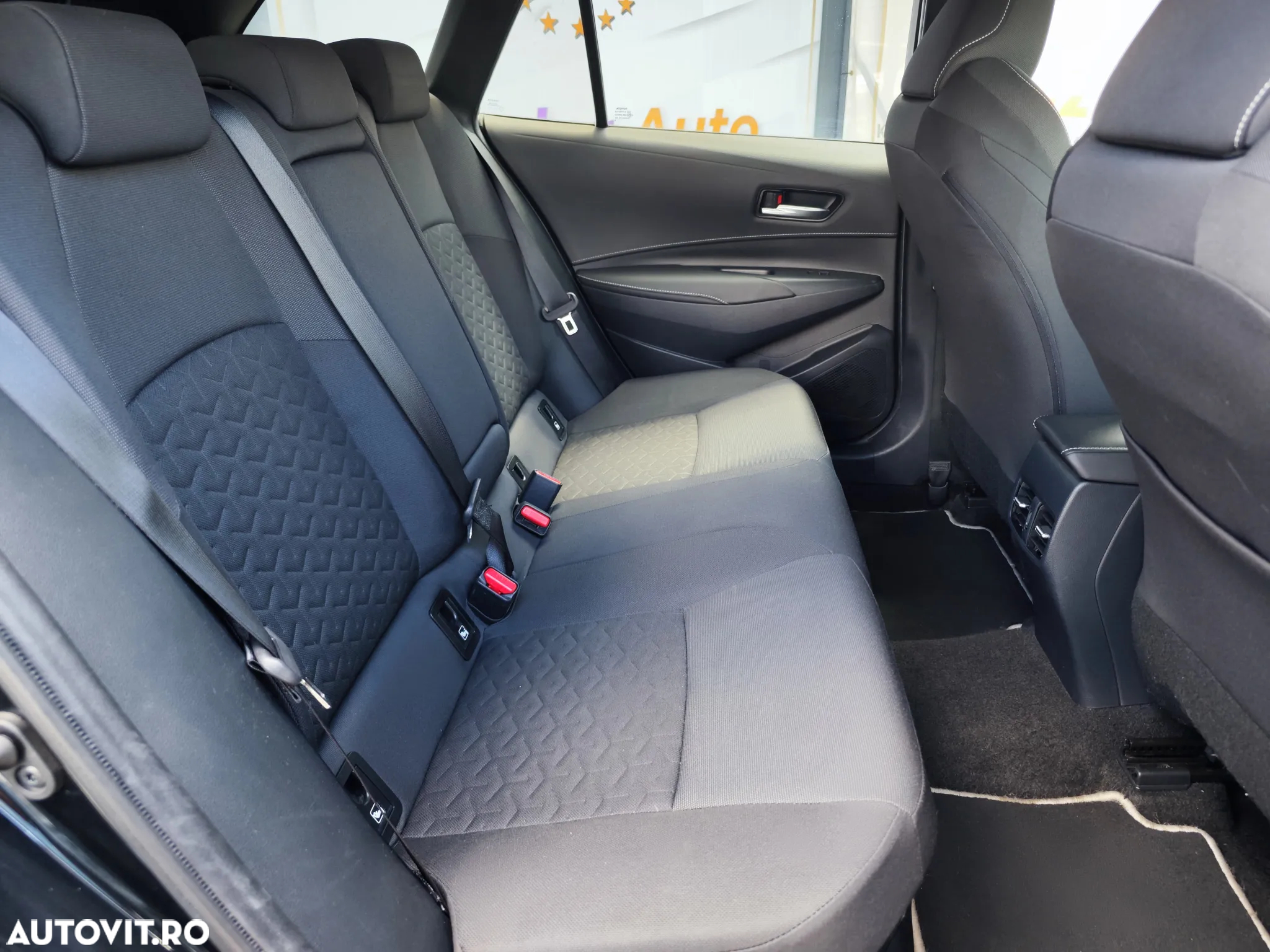 Toyota Corolla 1.8 HSD Dynamic - 15