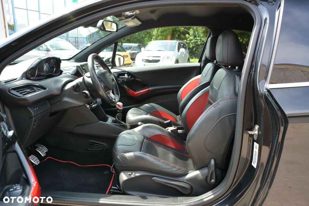 Peugeot 208 1.6 THP GTi - 6
