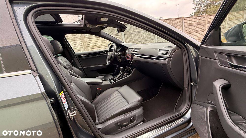 Skoda Superb 2.0 TDI 4x4 DSG L&K - 32