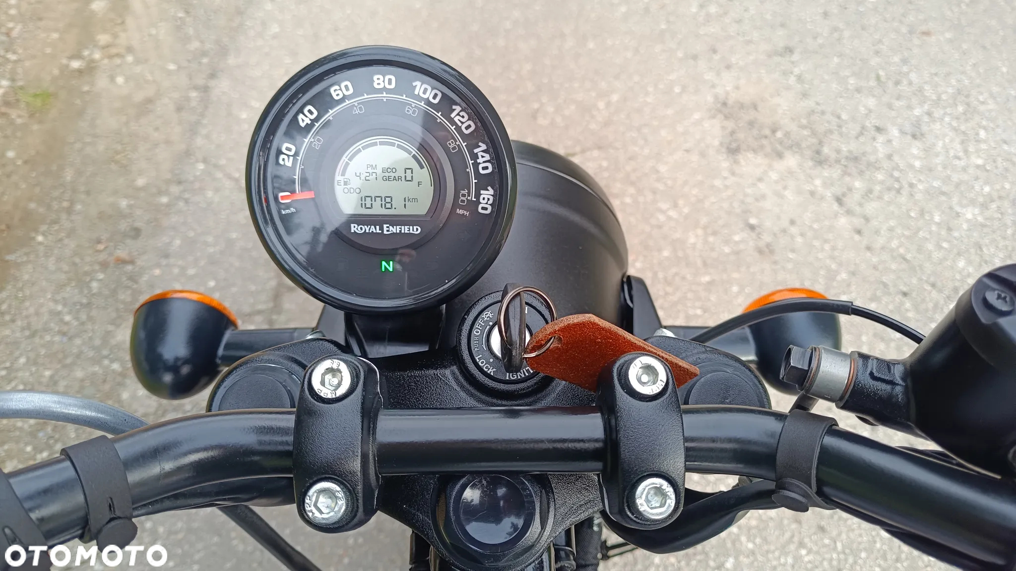 Royal Enfield HNTR - 8