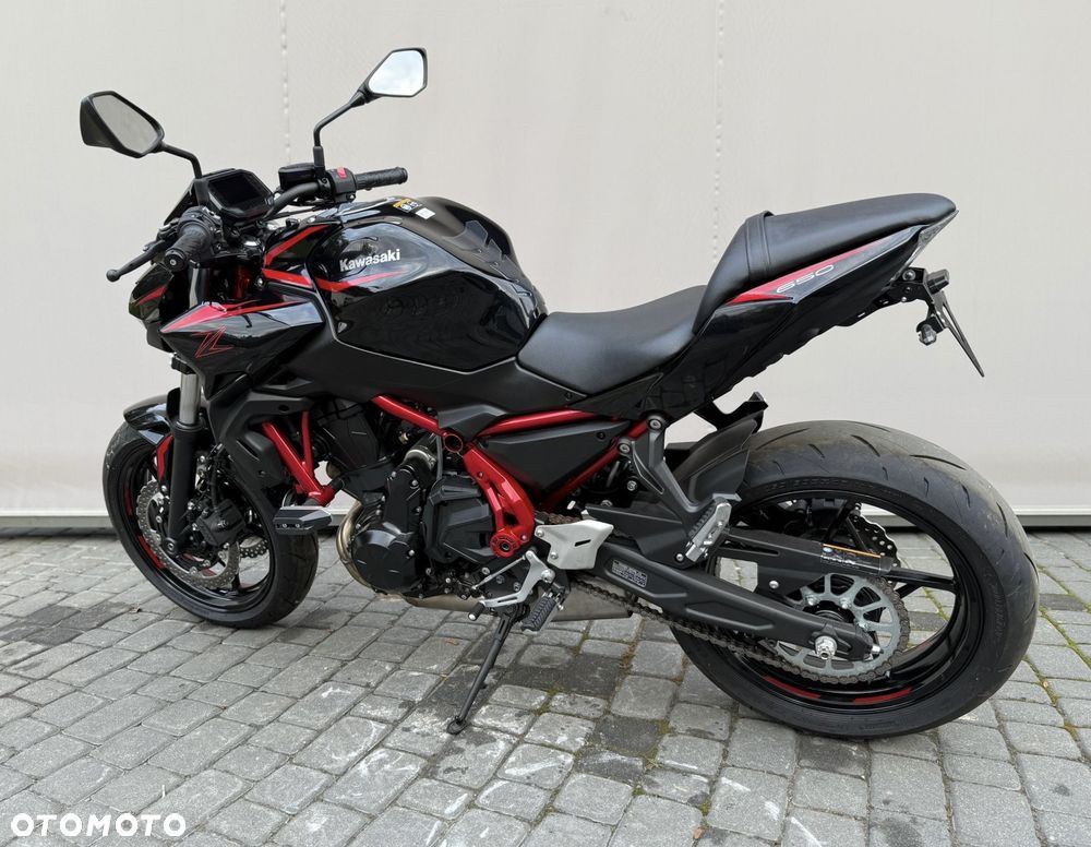 Kawasaki Z 650 - 11
