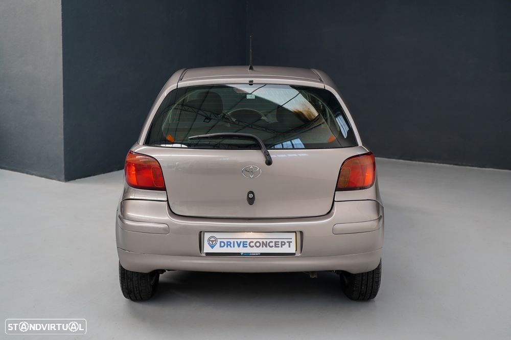 Toyota Yaris 1.0 Sol - 16